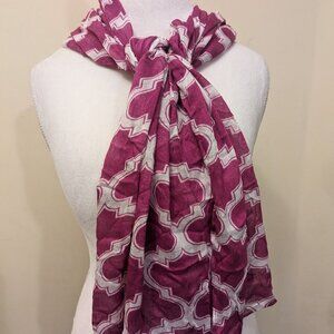 Havertys purple and white scarf